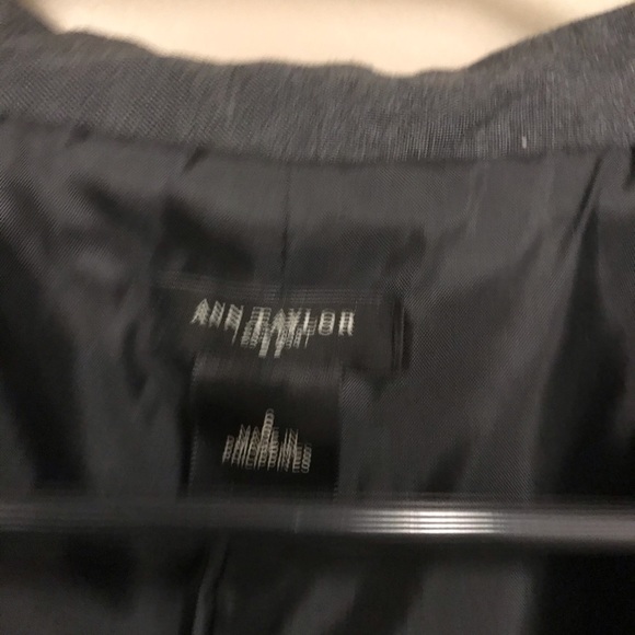 LDS “Ann Taylor suit jacket 🧥S/6 long sleeve grey - Picture 6 of 9